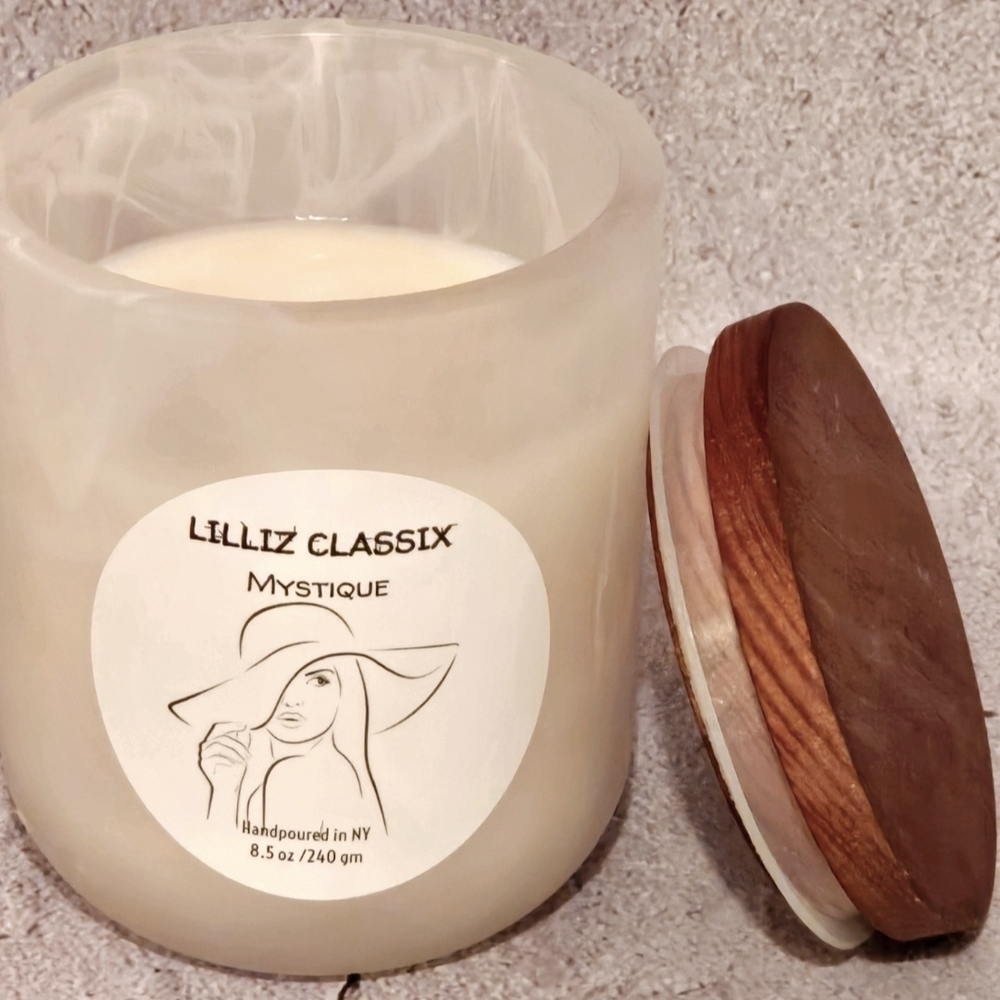 Mystique Candle with Wooden Lid